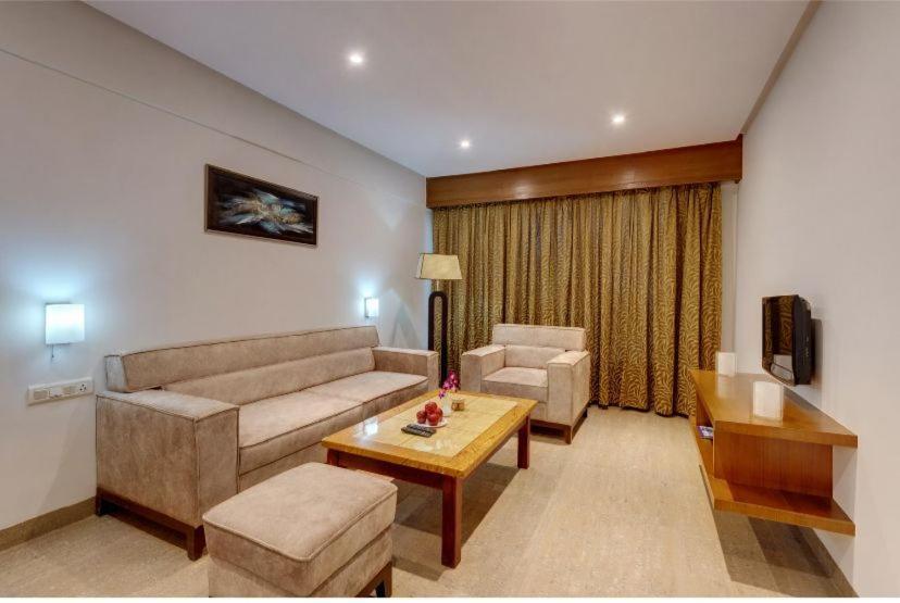 The Caliph Hotel, Mumbai Near Powai Lake Exterior foto